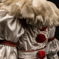 Trick Or Treat Studios Collectibles-IT - Pennywise Premium Scale Doll