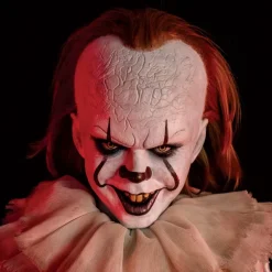 Trick Or Treat Studios Collectibles-IT - Pennywise Premium Scale Doll